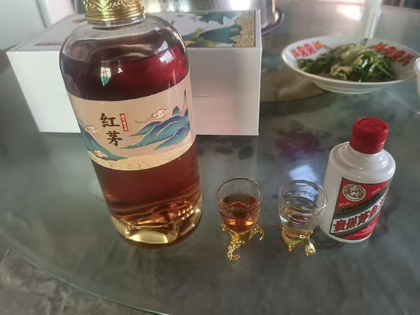 醬香型紅茅酒